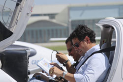 Cannes Aviation, pilote et élève pilote, stage de découverte  du pilotage